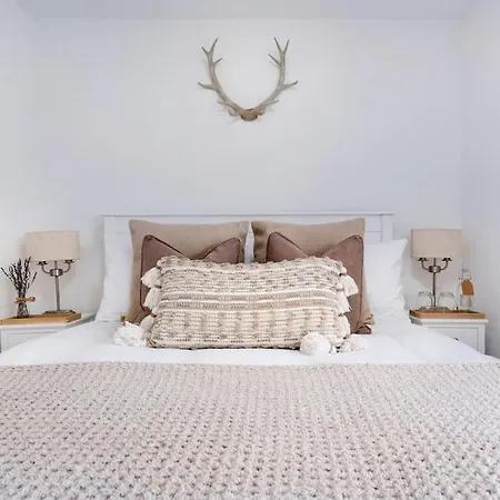 Wharton Cottage, Lake District Retreat Картмел Экстерьер фото